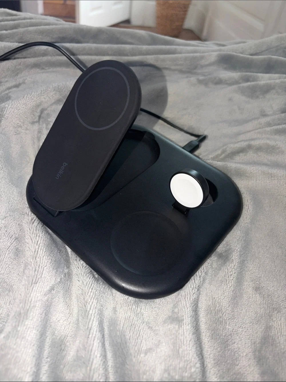 Belkin 3-in-1 Wireless Charging Station for Phone, Watch, and Earbuds - Black